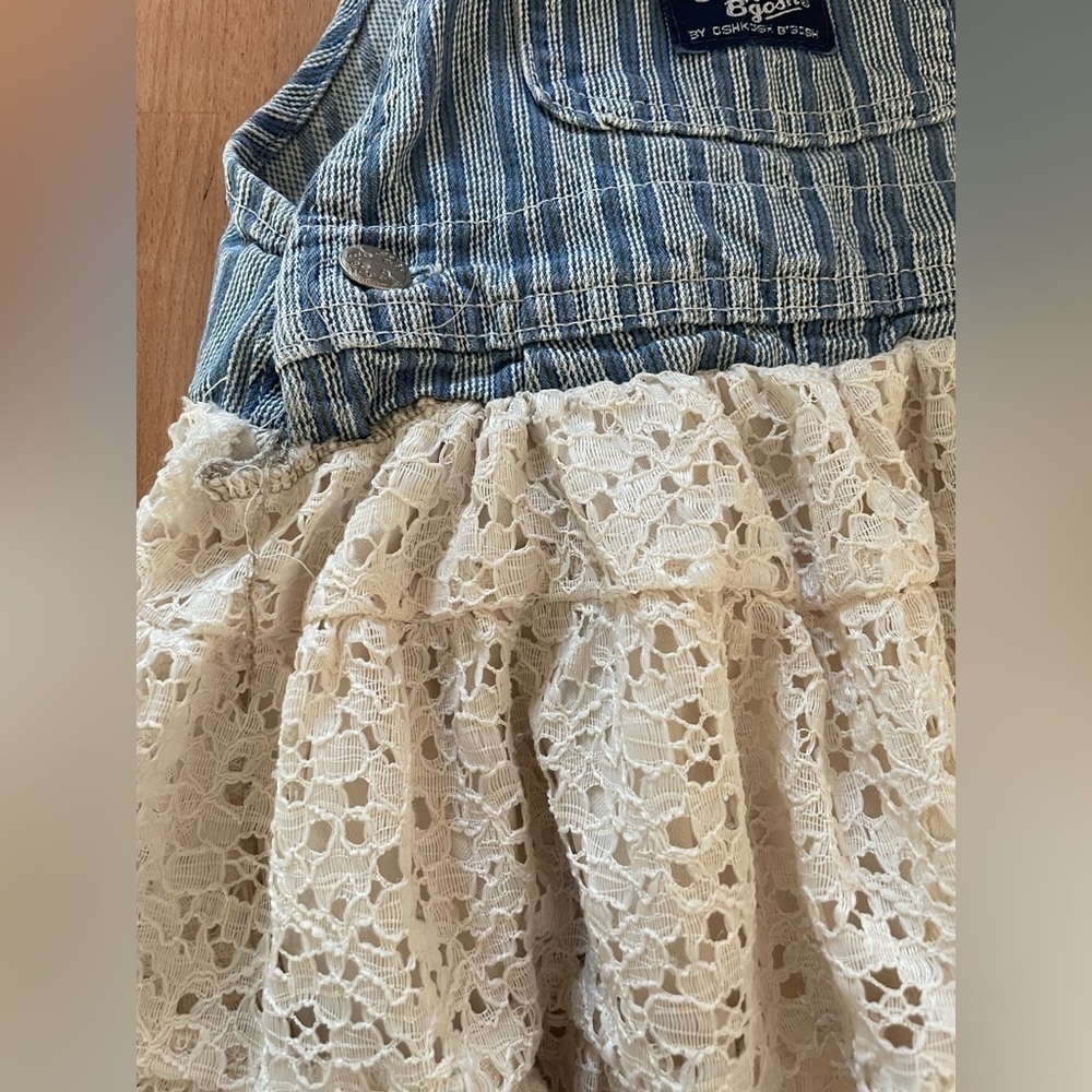 OshKosh B’Gosh 2T blue denim and cream lace overalls dress - Picture 4 of 9